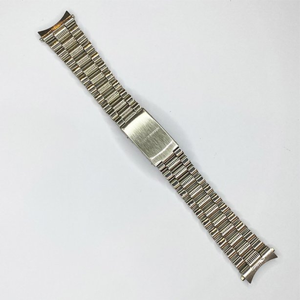 สายสแตนเลสสตีล หัวสายแบบโค้ง สำหรับนาฬิกาข้อมือ - สีเงิน ( 20MM ) S13012019